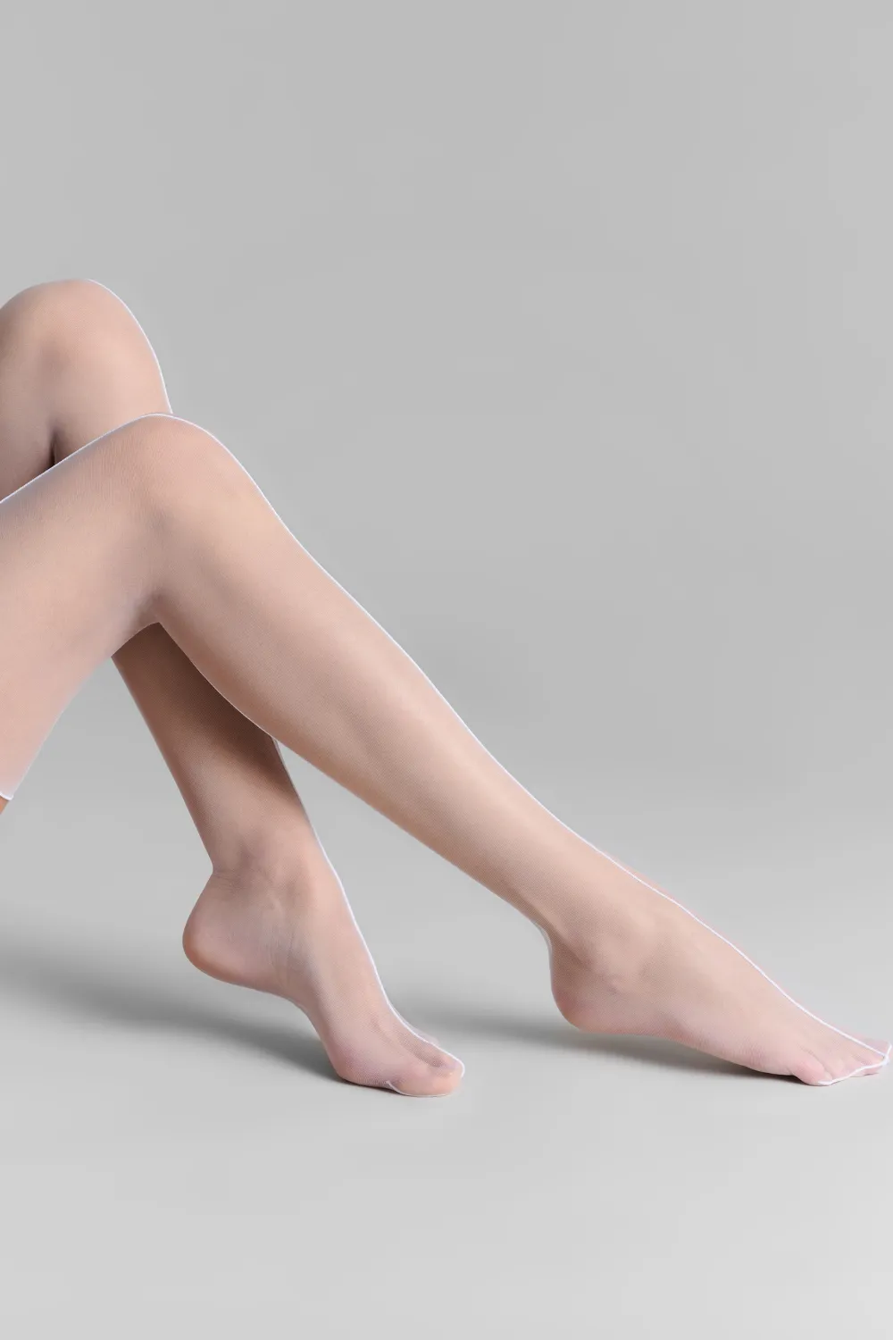 Double Seam Cut & Curled Stockings White
