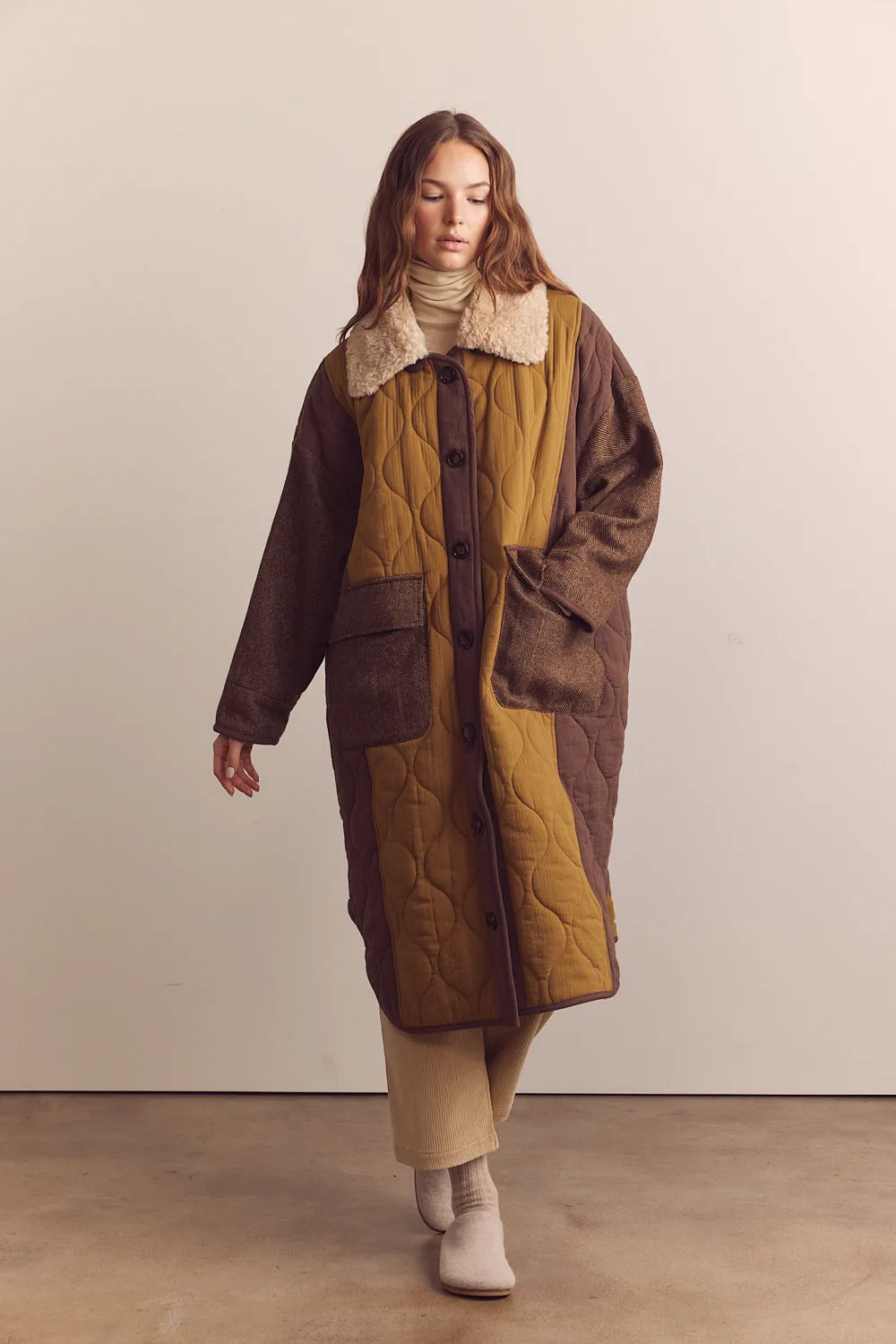 Patch quilted wool blend detachable fur collar coat