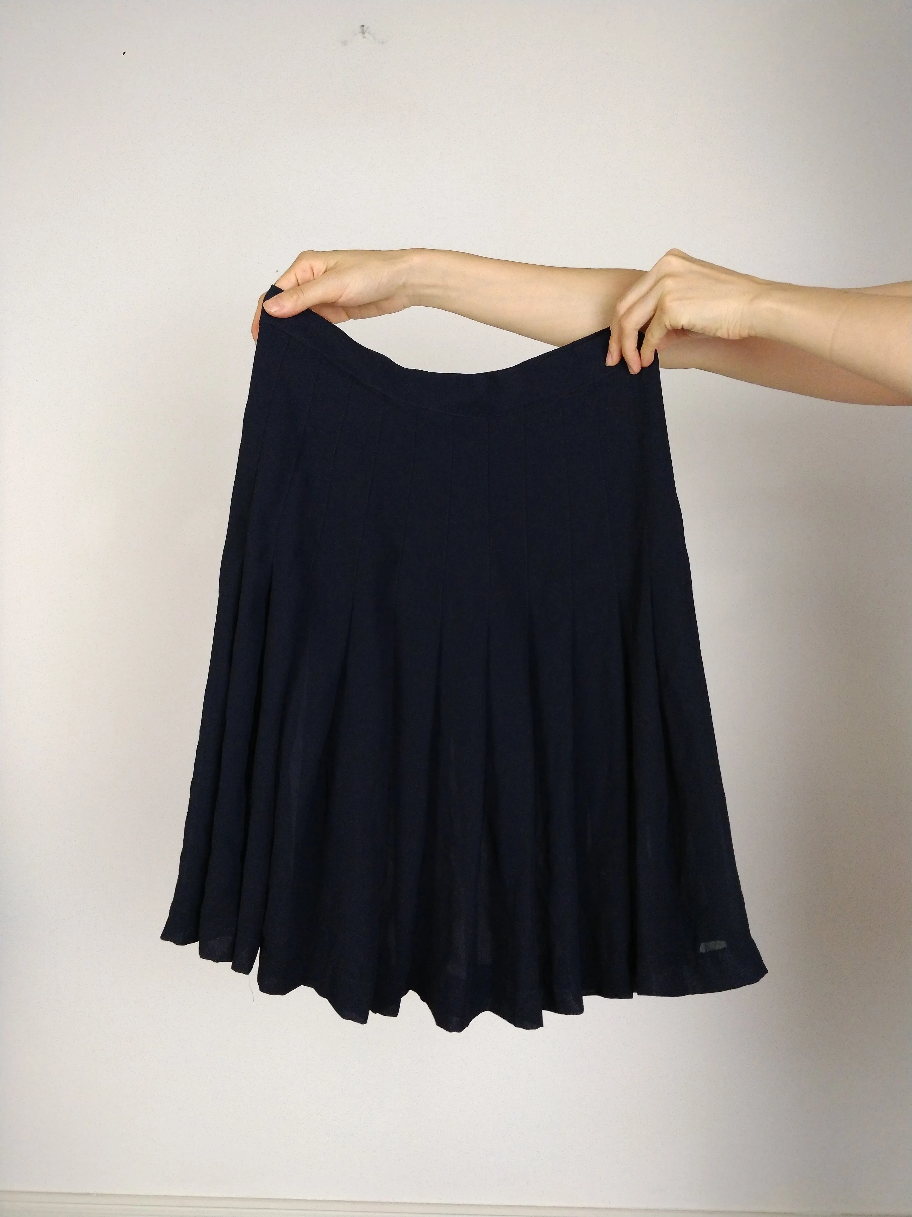 The Pleated Skirt | Vintage mini midi skirt black navy blue S